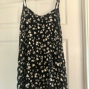 Navy white heart sleeveless shirt